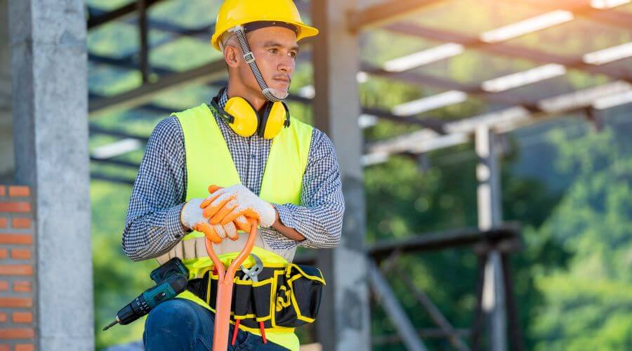 Expert Emergency Roof Repairs services in Holton, MI
